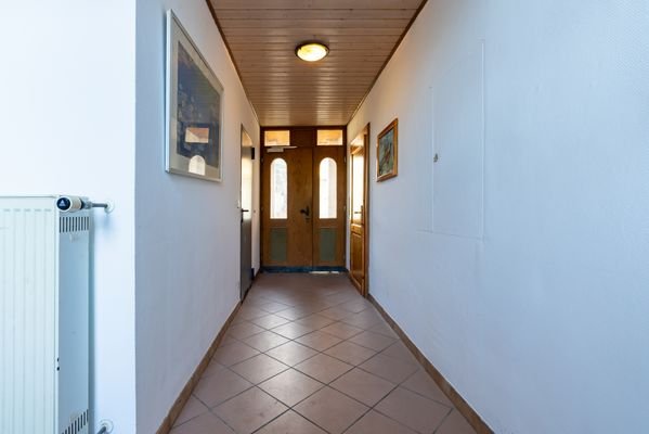 Eingangsbereich 14a (rechts)
