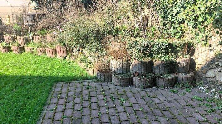 Terrasse mit Gartenanteil