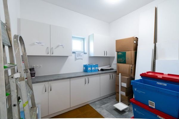 Löwen-Immobilien-Gewerbeobjekt-Büroräume-Gemeinsch
