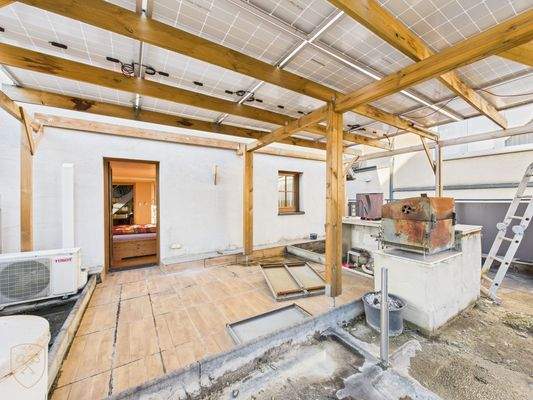 CAM03512G0-PR0084-STILL033