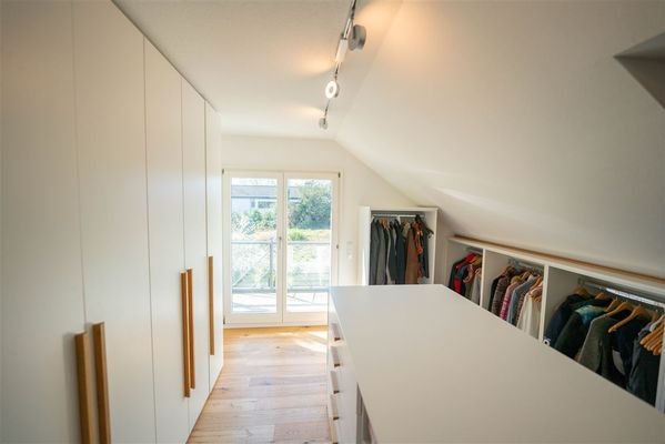 Ankleide - Schlafzimmer 3