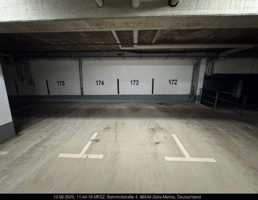 Tiefgaragenstellplatz 