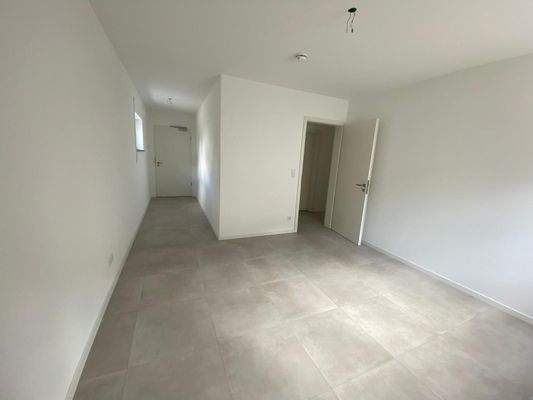 Eigener Zugang v. Treppenhaus zum Gewerberaum.jpg