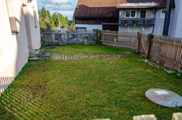 Garten Südseite mit Erdtank