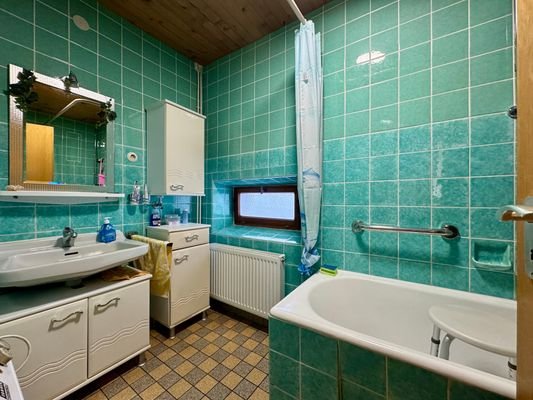 Badezimmer mit Wanne