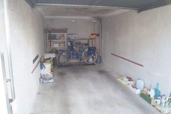 ... Unterstellplatz für Ihr Fahrzeug