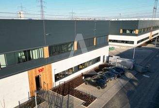 Multifunktionale Halle