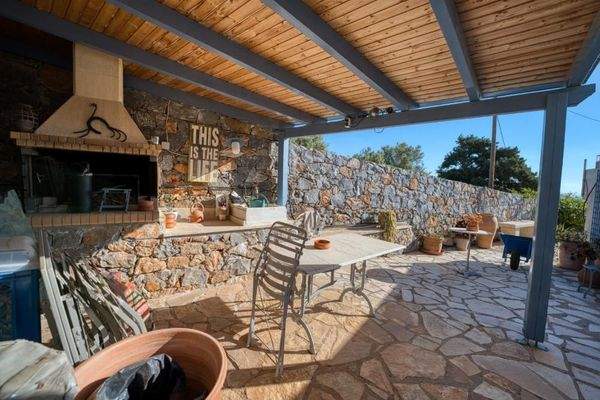 Kreta, Kefalas: Schöne Villa mit Swimmingpool und Meerblick zu verkaufen