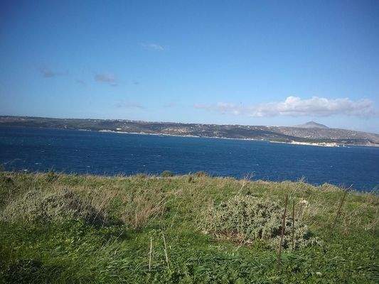 Grundstück direkt am Meer mit Zugang zum Strand