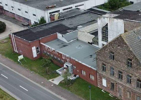 Gebäude 4, Verbindungsgebäude