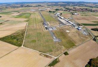 19_09_04_Alter Flughafen Kassel-Calden_5193.jpg