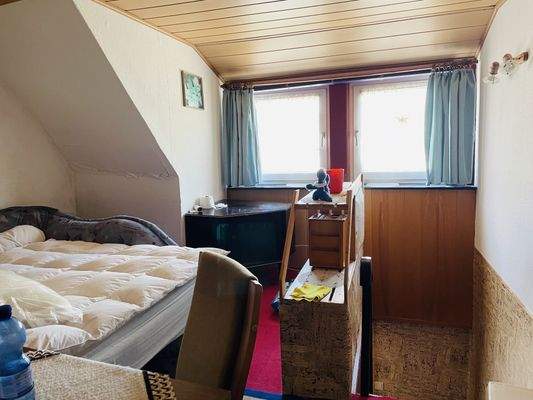 Schlafzimmer im DG