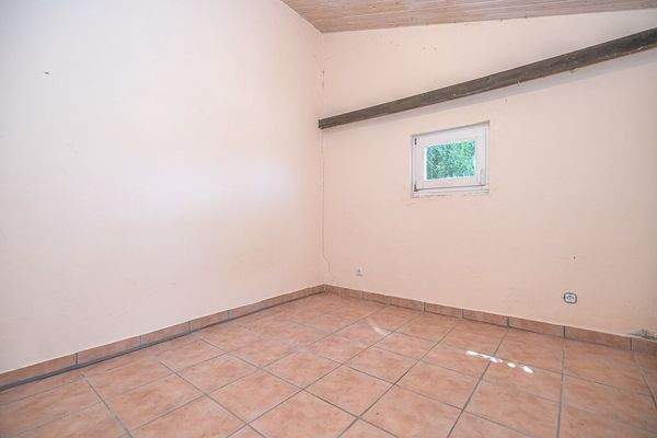 Schlafzimmer 3 (WE2)