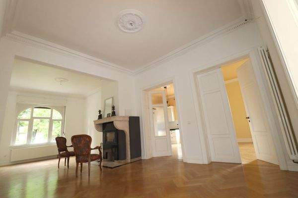 Erdgeschoss-  Empfangszimmer 