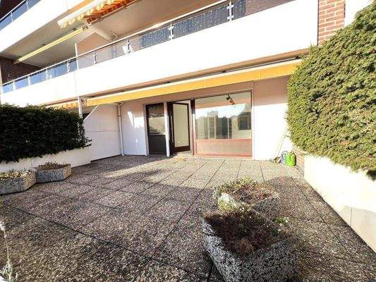 Terrasse mit Wohnungsansicht