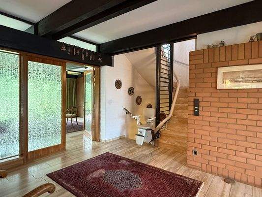 Wohndiele mit Treppenhaus