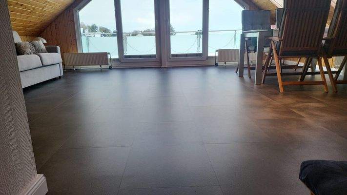 Studio mit neuem Bodenbelag