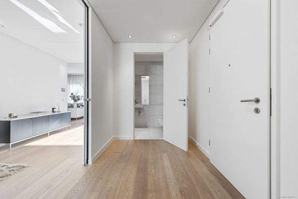 2025-09-15-S01408-Schottenring 22, 1010 Wien-002