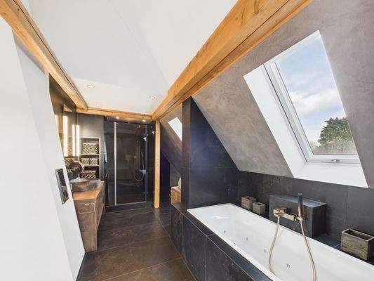 Dachstudio mit Bad