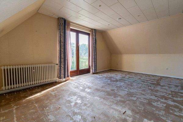 Obergeschoss - Das erste Schlafzimmer 2.jpg