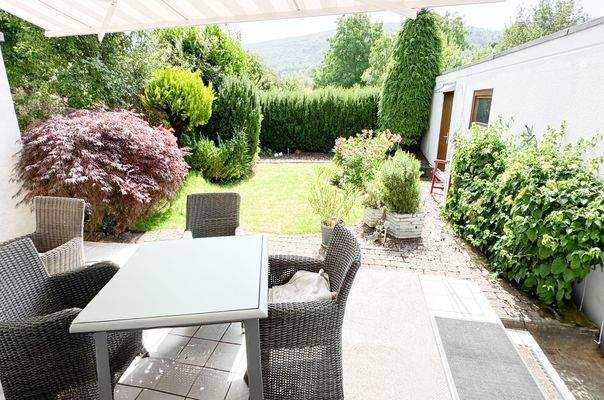 Terrasse und Garten