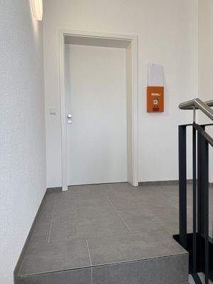 Treppenhaus/Wohnungseingang