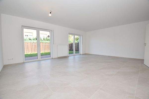 Wohne / Essen mit Terrassenzugang