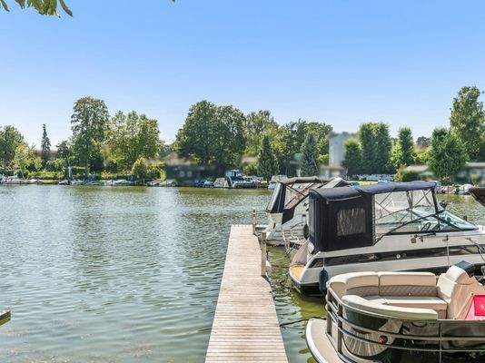 Steganlage für Boote u. Baden