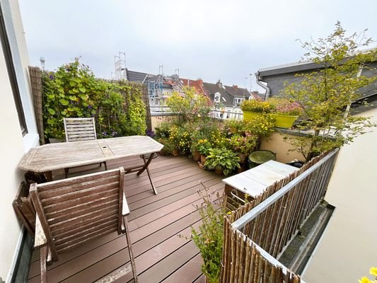 Terrasse 2. Obergeschoss.jpg