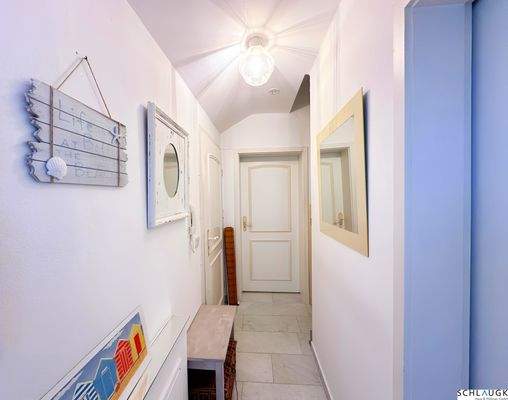 Flur/Diele - DG - Wohnung