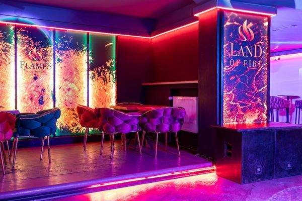 Flames Innenansicht II