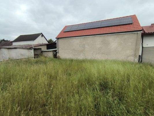 25 Garage_Nebengebäude.jpg