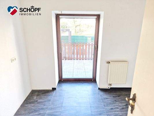 Wohnung 1.OG - Küche mit Ausgang zur Terrasse