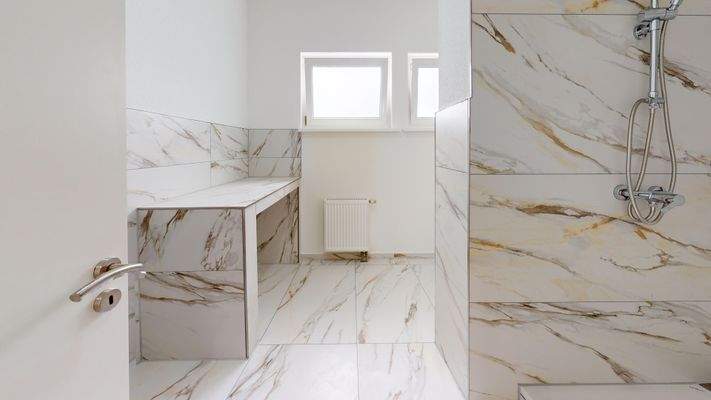 Wohnung EG Badezimmer