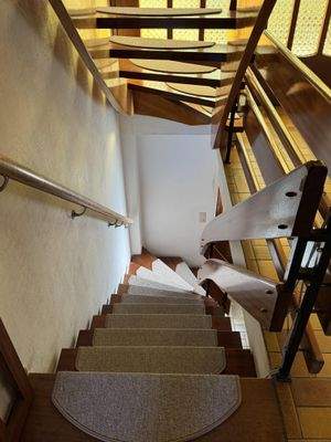 Treppe in das Kellergeschoss