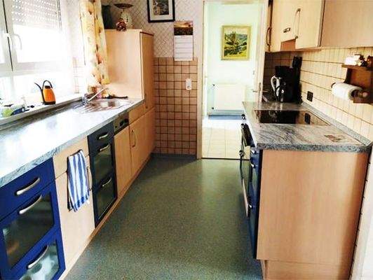 Küche mit Speisekammer (OG)