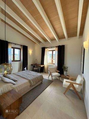 WhatsApp Image 2024-10-14 at 20.47.36 (1)