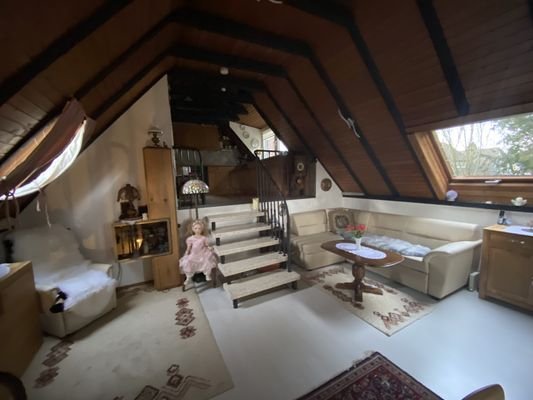 Wohnzimmer und Küche Hinterhauswohnung