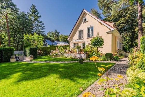 Gartenansicht mit hoher Privatsphäre