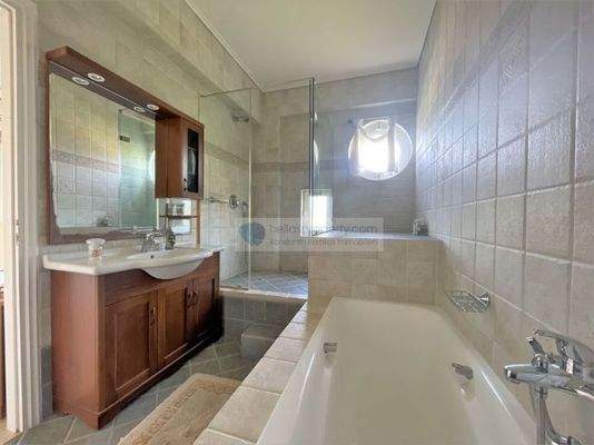 DJI_20220528_092147_337