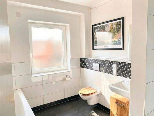 Badezimmer I OG links 