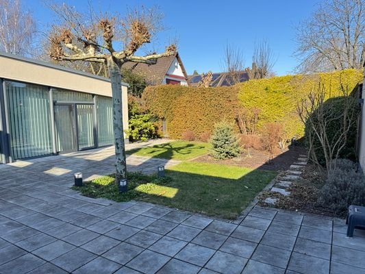 Terrassen- u. Gartenbereich