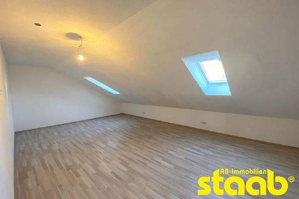 Kinder- oder Arbeitszimmer