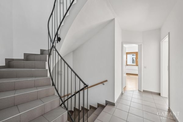 Treppenhaus im OG