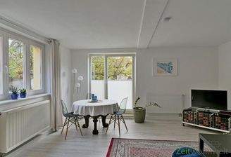 Blick ins Wohnzimmer