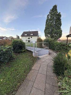 Fußweg zur Tiefgarage