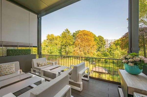 Balkon mit Gartenblick