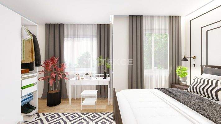 Furnished Building Near the Sea and Tram Stop in Balat İstanbul
