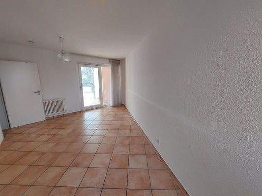 Schlafzimmer mit Zugang zum Balkon