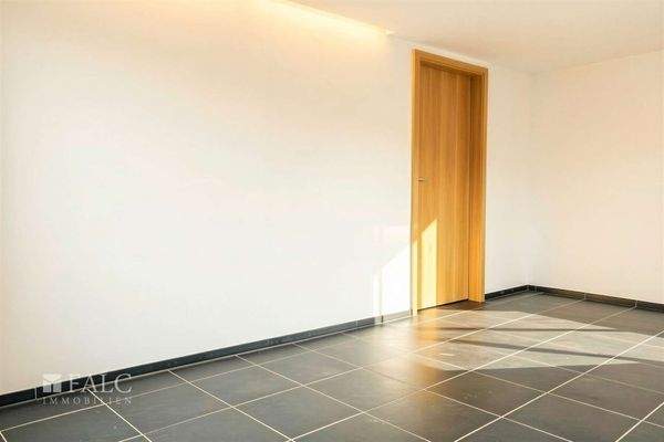 Zimmer 1 EG (KI generiert)